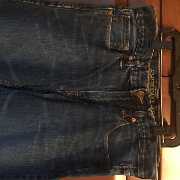 AE slim straight jeans.  Like new. 31x30 - Picture 2 of 5